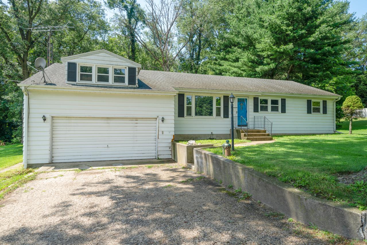 510 E Elizabeth Rd., Oregon, IL 61061