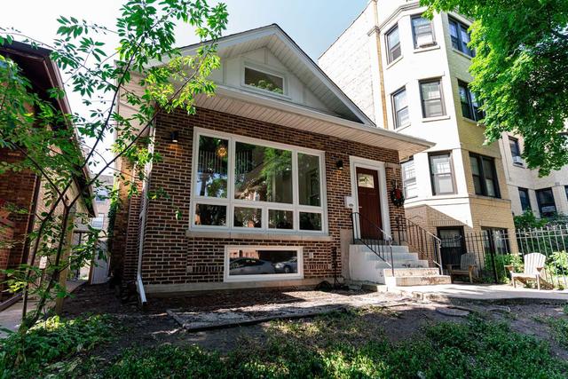 2111 W Birchwood Ave., Chicago, IL 60645