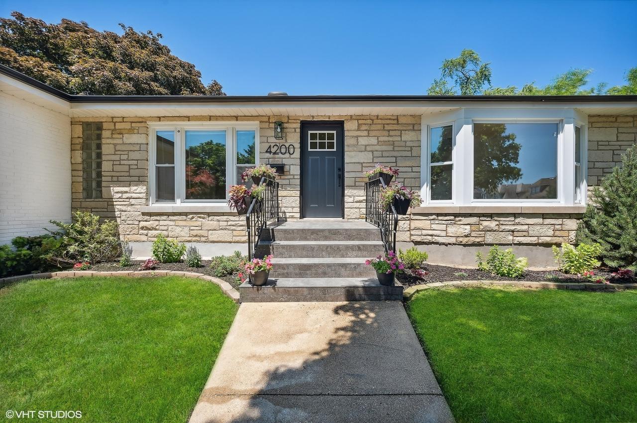 4200 N Moody Ave., Chicago, IL 60634