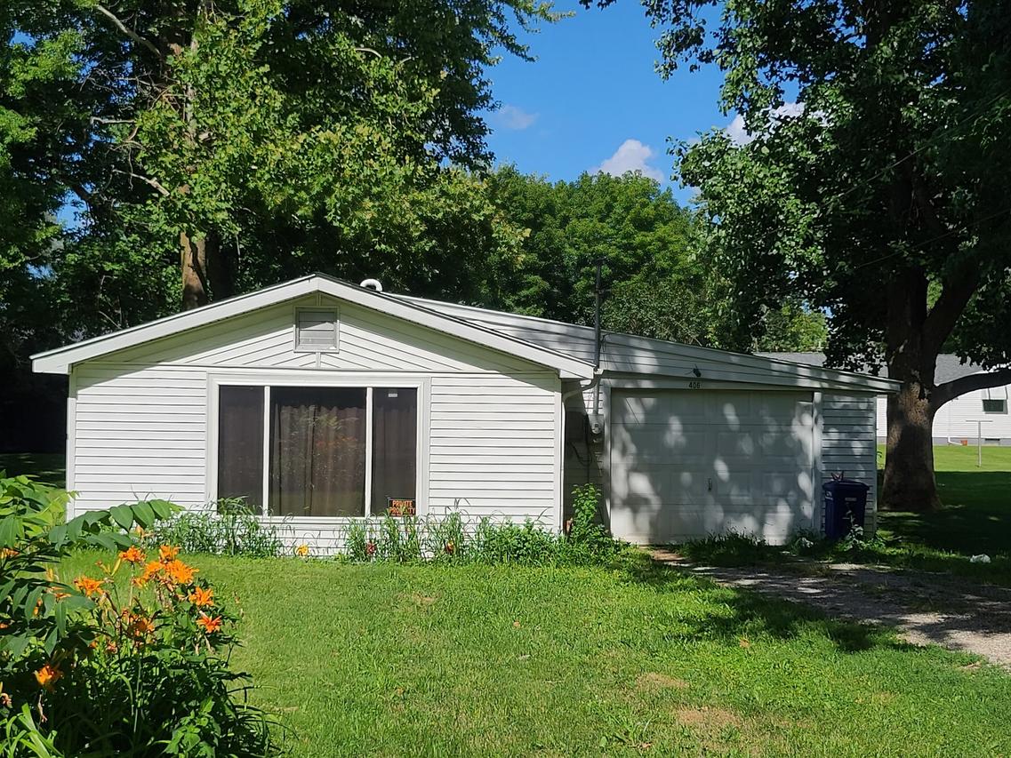 406 2nd Ave., Lyndon, IL 61261
