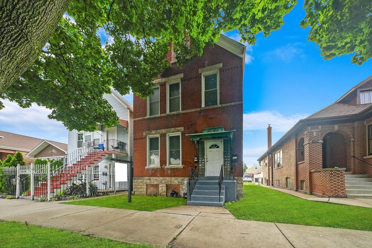 5122 S Campbell Ave., Chicago, IL 60632