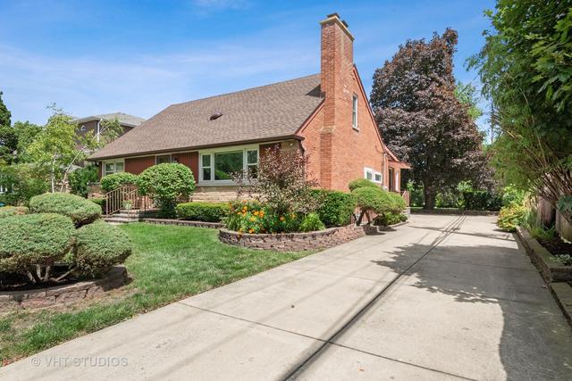 8817 Kenton Ave., Skokie, IL 60076