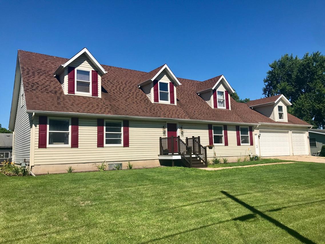 110 S 4th St., Malta, IL 60150
