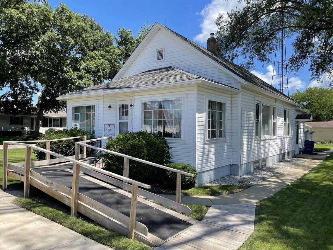 112 Taylor St., Cherry, IL 61317