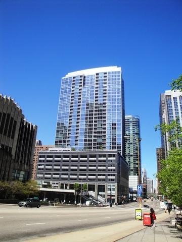 240 E Illinois St. #2201, Chicago, IL 60611