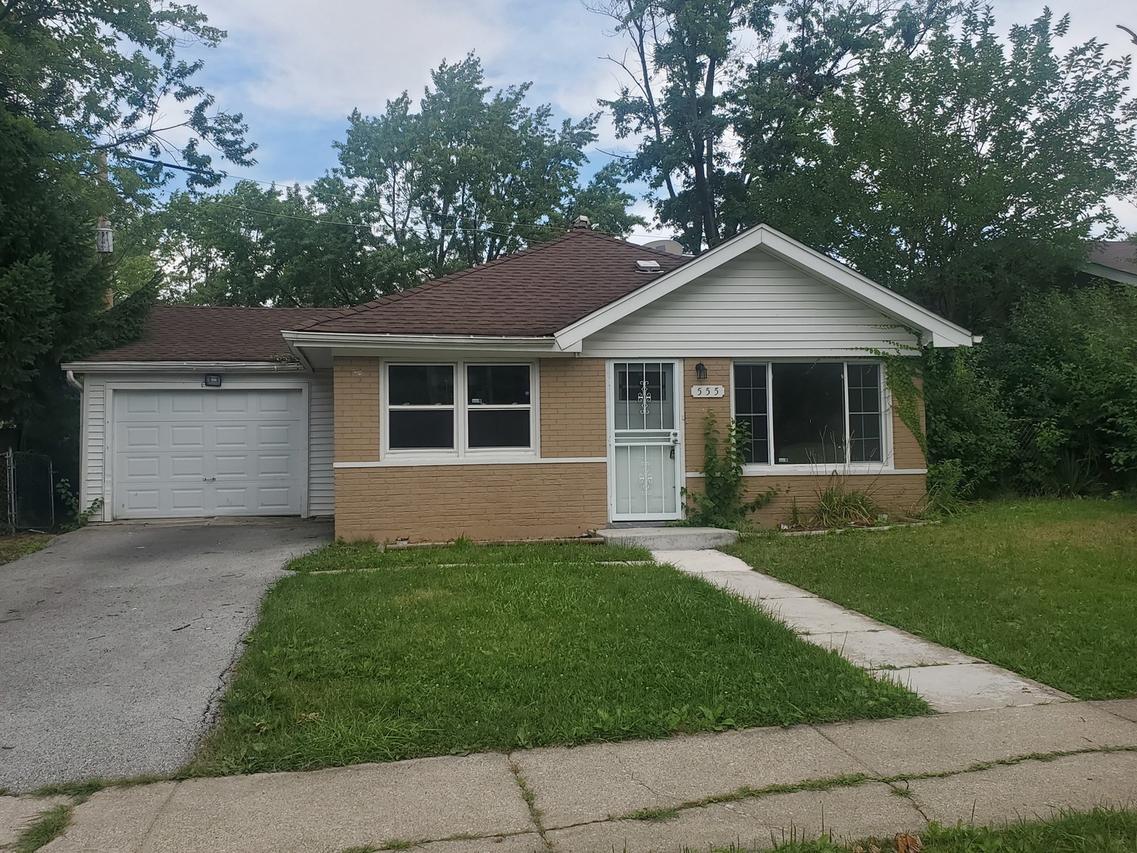 555 Hickory St., Chicago Heights, IL 60411