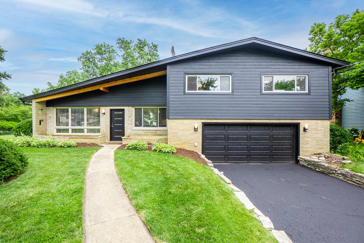 0N461 Herrick Dr., Wheaton, IL 60187