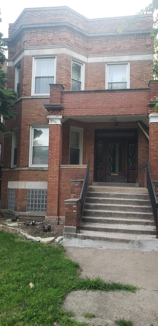 7734 S Saginaw Ave., Chicago, IL 60649