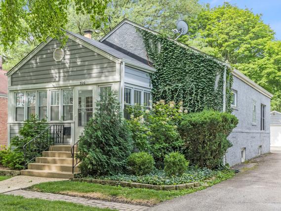520 S Ardmore Ave., Villa Park, IL 60181