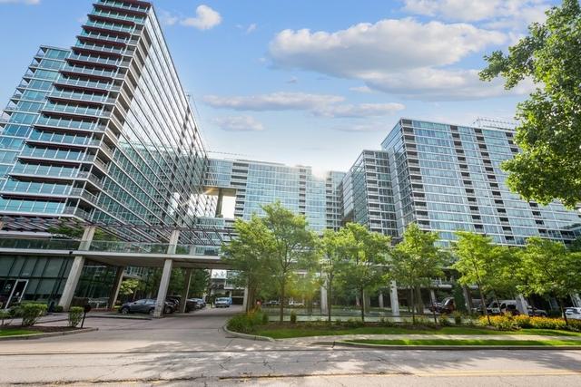 9655 Woods Dr. #511, Skokie, IL 60077