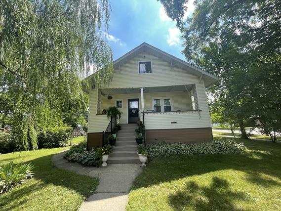 1703 Prospect Ave., Des Plaines, IL 60018