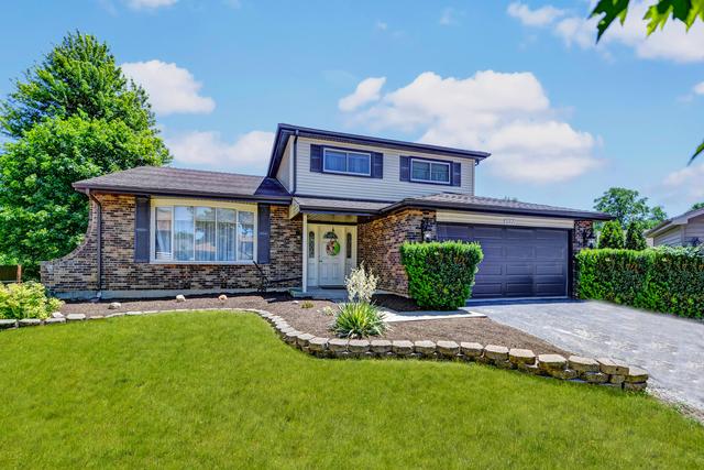 6921 Waterfall Pl., Downers Grove, IL 60516