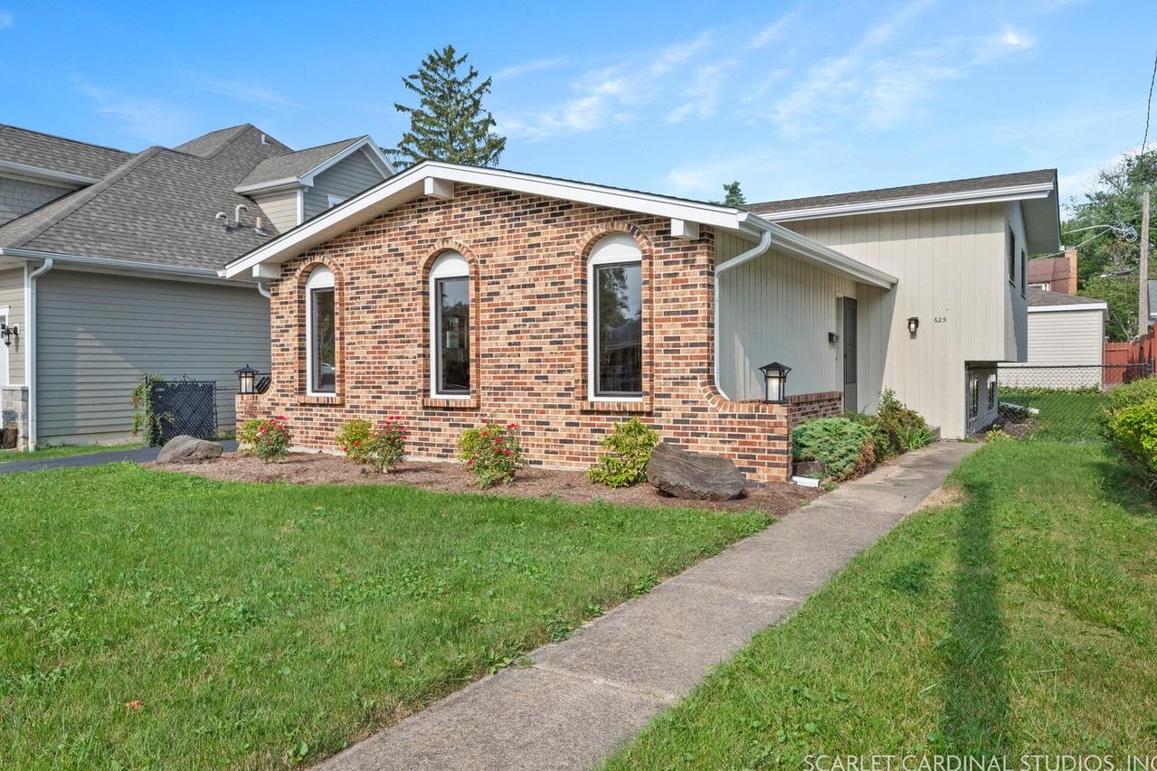 625 S Grant Ave., Villa Park, IL 60181