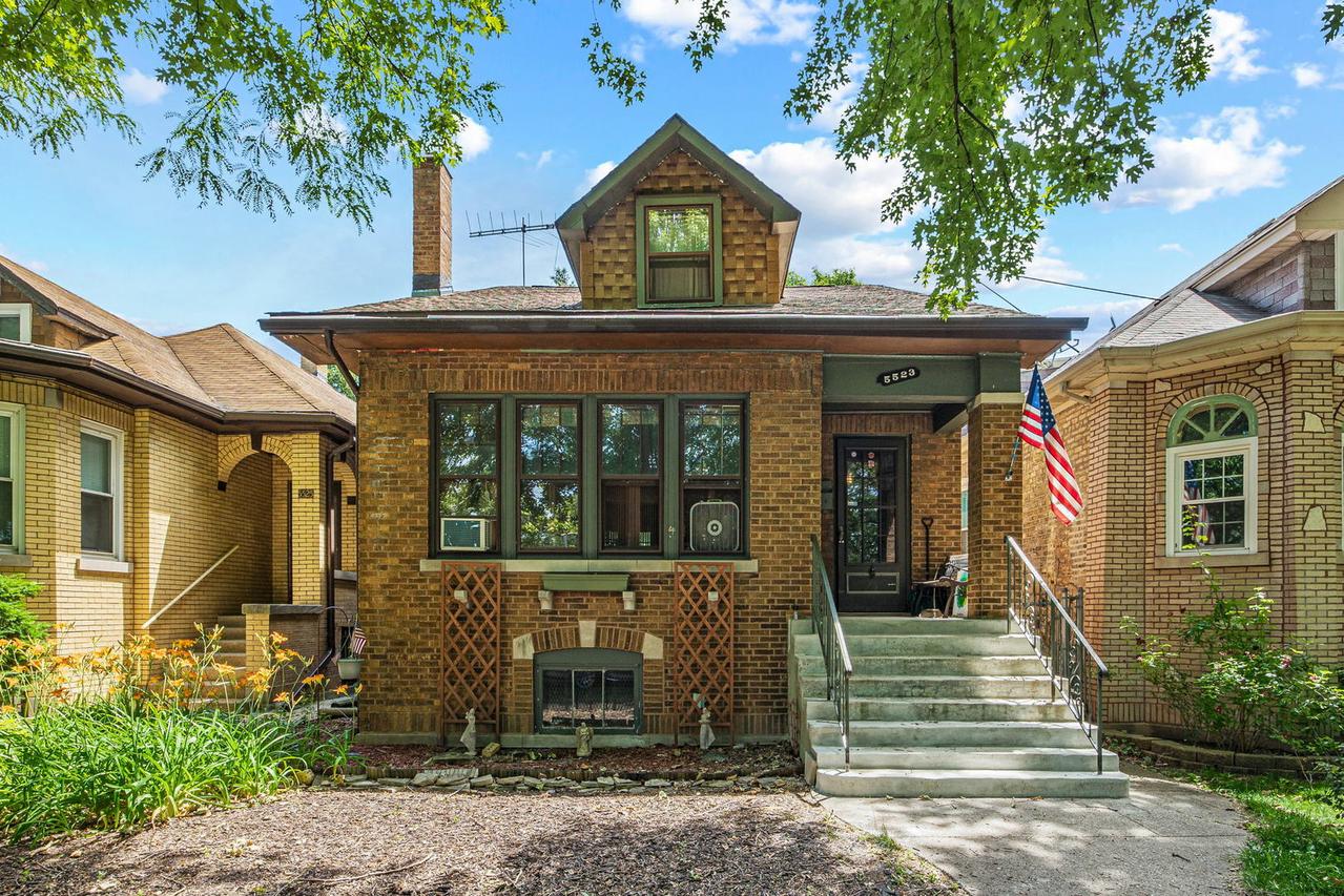 5523 N Saint Louis Ave., Chicago, IL 60625