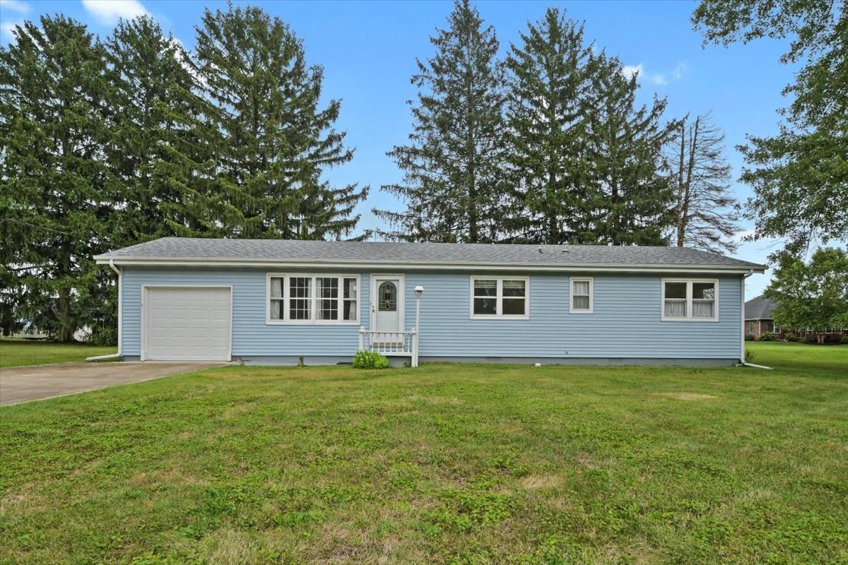 121 Mapleleaf Dr., Catlin, IL 61817