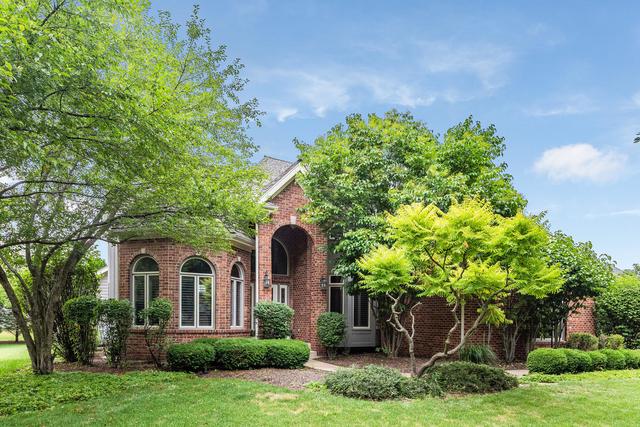 33 Persimmon Ln., South Elgin, IL 60177