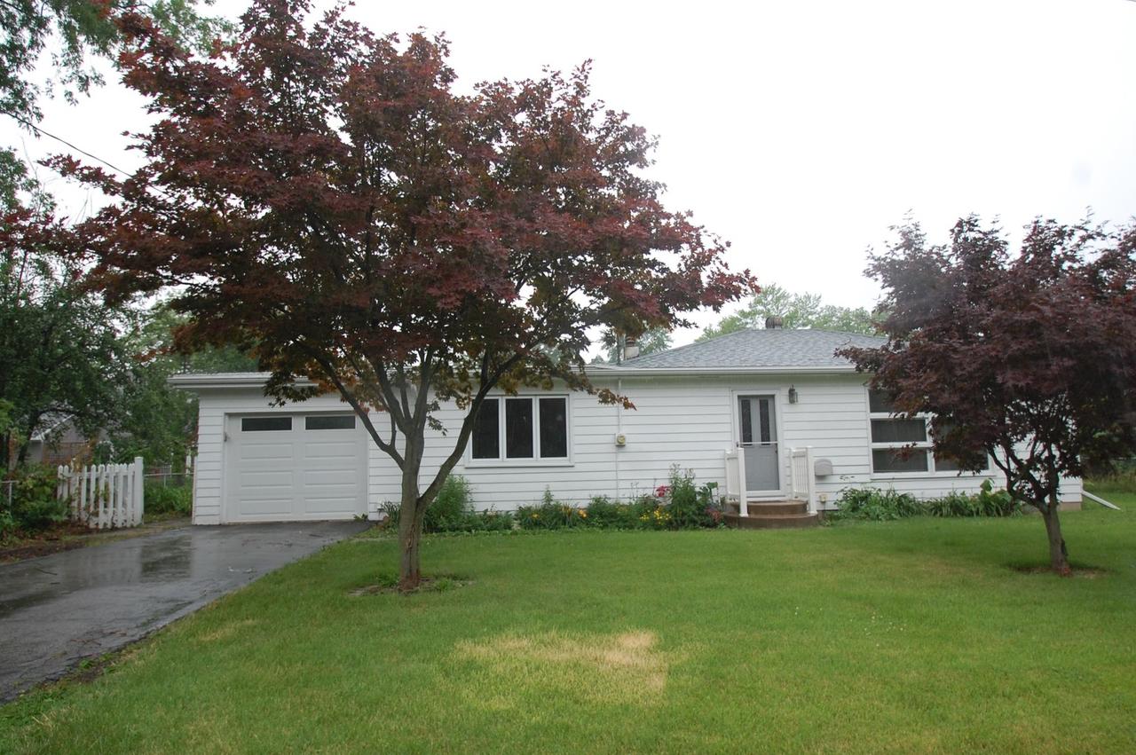 2215 Berry Ave., Ottawa, IL 61350