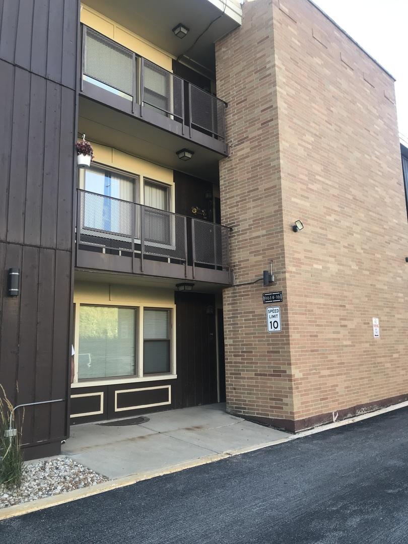 9614 W Higgins Rd. #3C, Rosemont, IL 60018