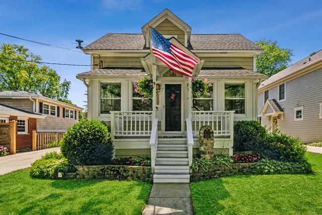 237 W Austin Ave., Libertyville, IL 60048