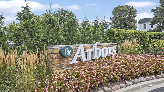 12 Oak Creek Dr. #2213, Buffalo Grove, IL 60089