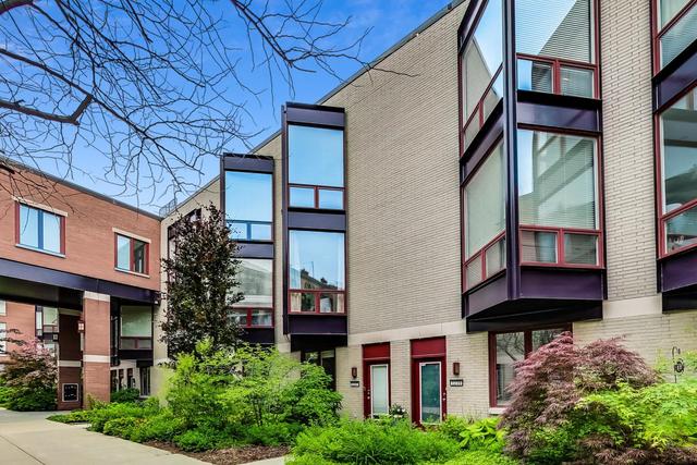 1237 W Cottage Pl., Chicago, IL 60607