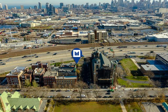 1354 W Evergreen Ave., Chicago, IL 60642