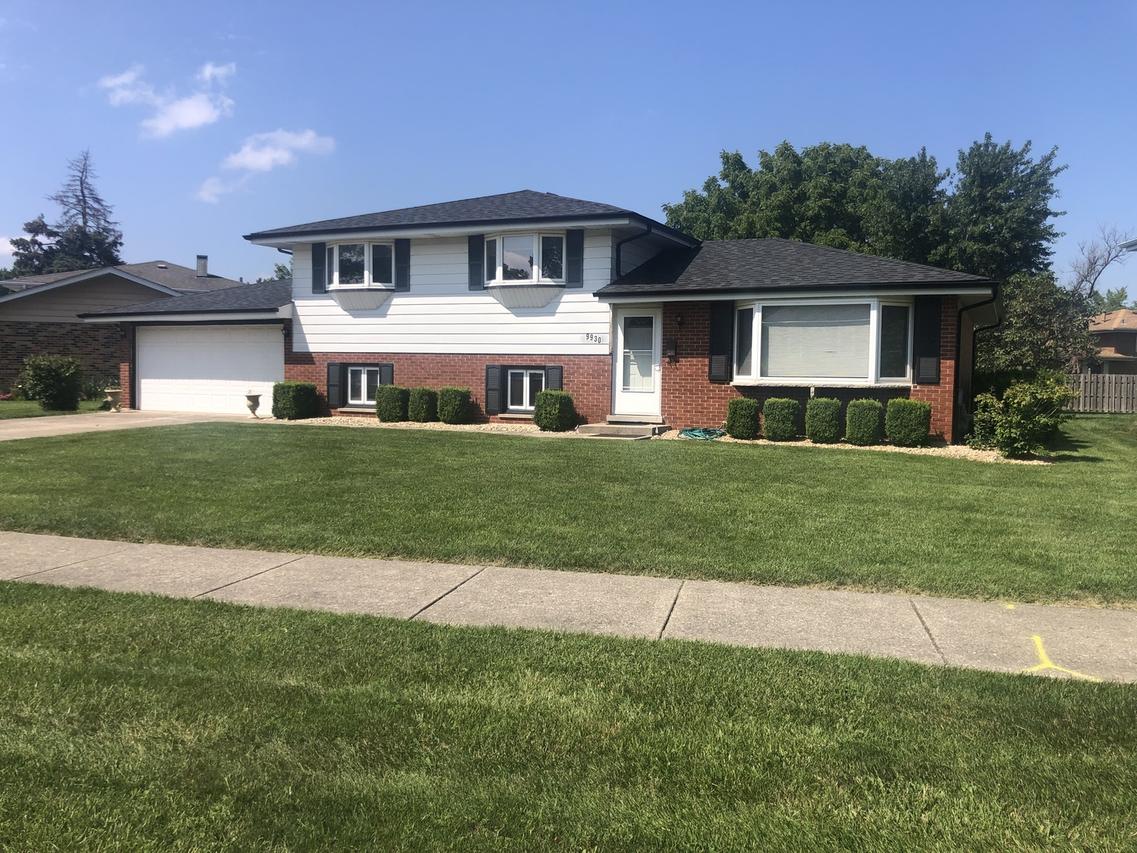 9930 La Reina Real St., Orland Park, IL 60462