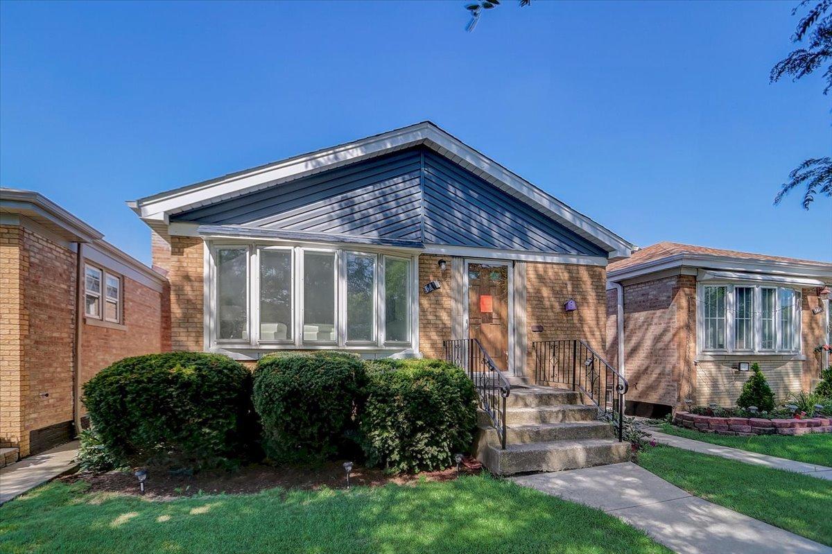 5416 S Linder Ave., Chicago, IL 60638