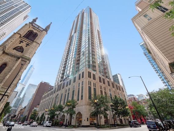 21 E Huron St. #3202, Chicago, IL 60611