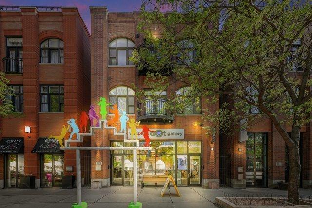 1015 W Fulton Market St., Chicago, IL 60607