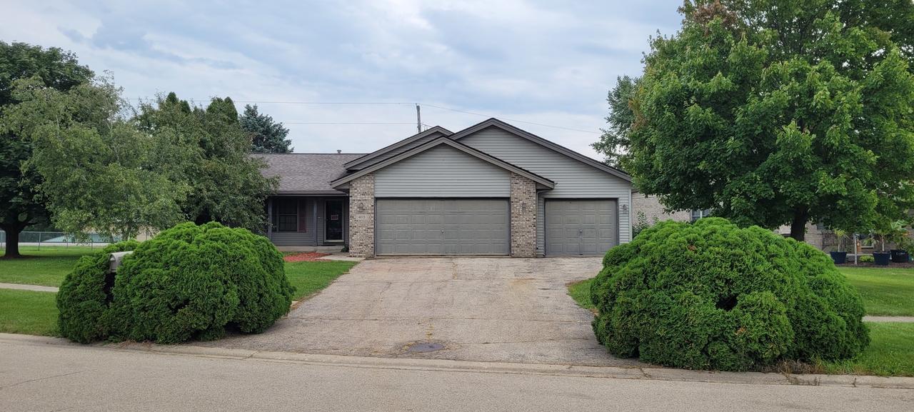 403 Sunbeam Ct., Stillman Valley, IL 61084