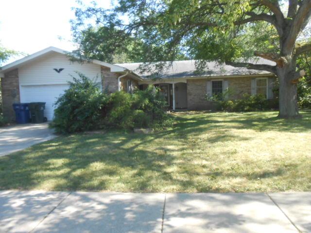 1212 E Gartner Rd., Naperville, IL 60540