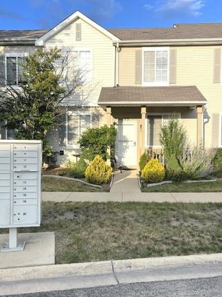 75 Strawflower Ct., Romeoville, IL 60446