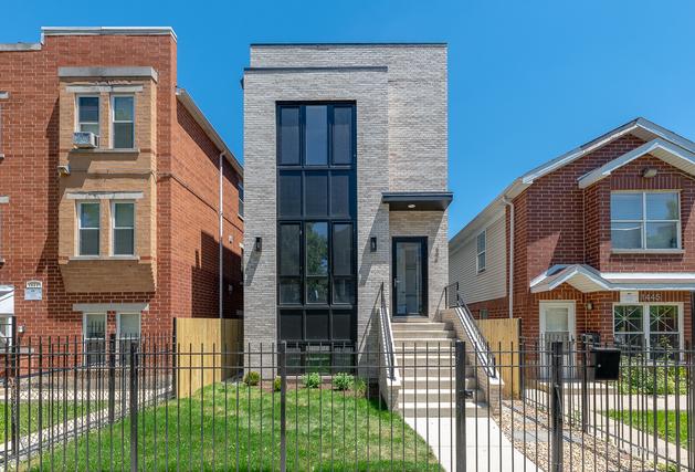 2734 W Crystal St., Chicago, IL 60622