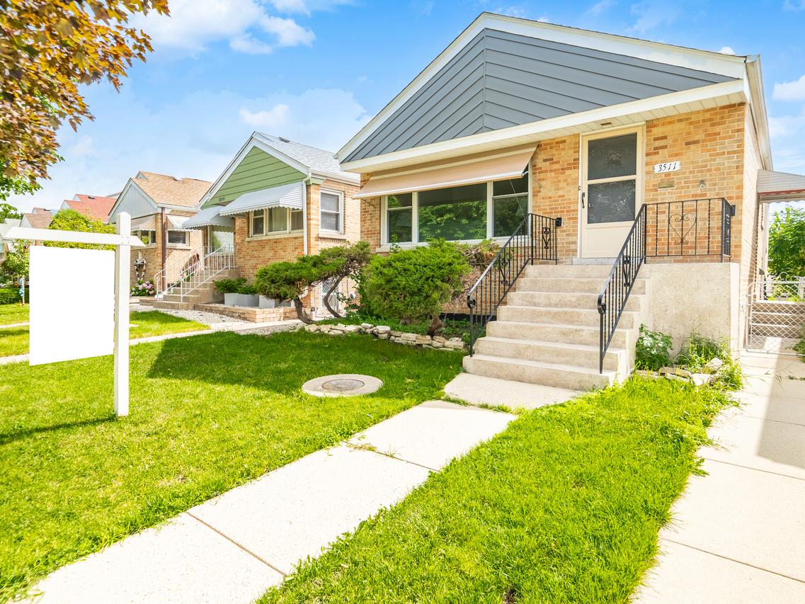 3511 S 55th Ave., Cicero, IL 60804