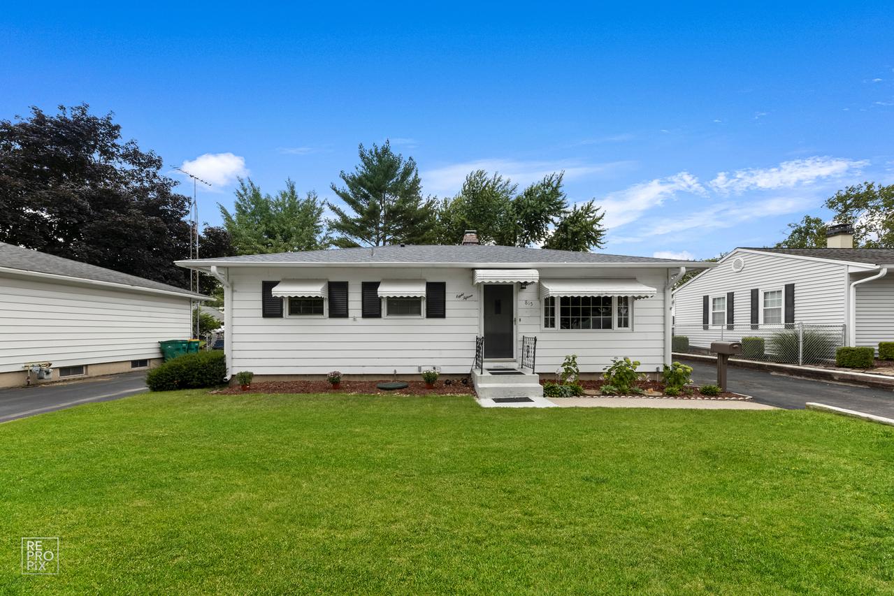 815 Brentwood Dr., Joliet, IL 60435
