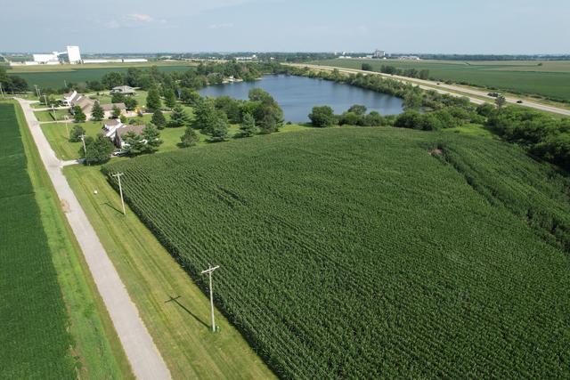 New Homes on 1+ Acres For Sale This Week in Farmer City: August 10th to August 16th
