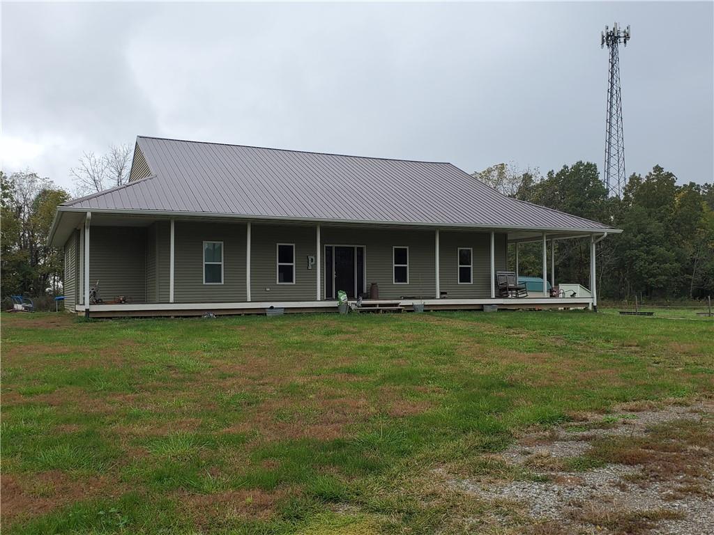 1511 N 2400 East Rd., Shelbyville, IL 62565