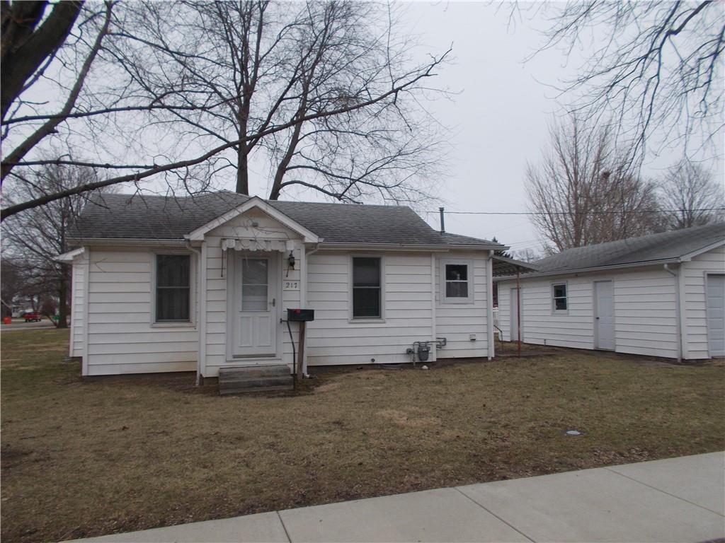 217 North 9th St., Shelbyville, IL 62565