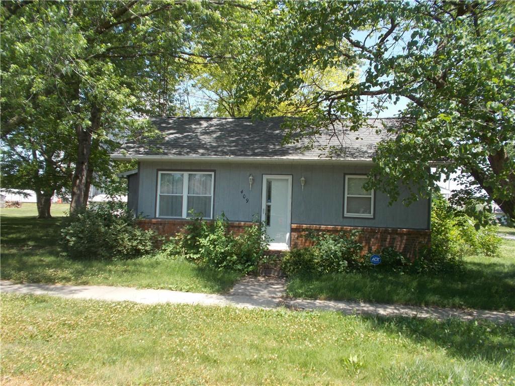 409 SE Second St., Findlay, IL 62534