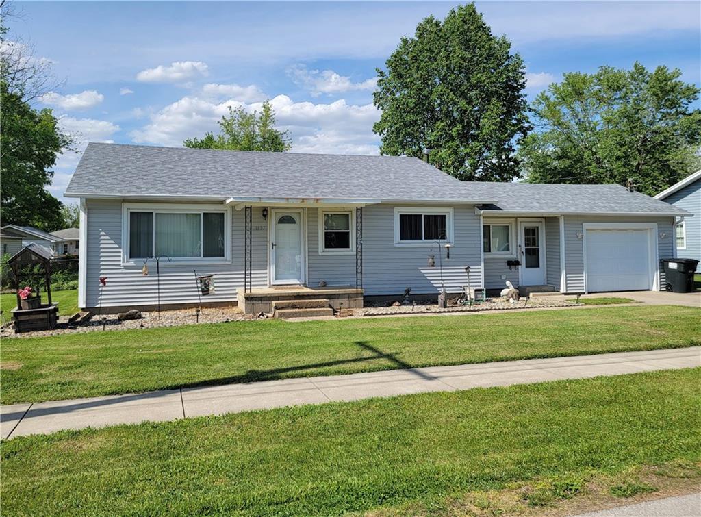 1807 Garfield Ave., Charleston, IL 61920