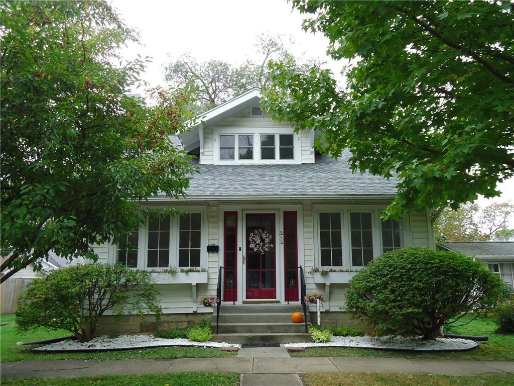 210 N Long St., Shelbyville, IL 62565