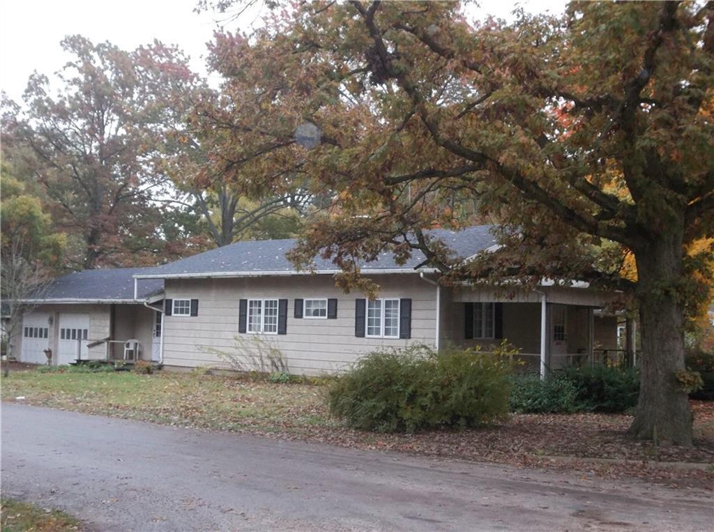 425 N Douglas St., Shelbyville, IL 62565