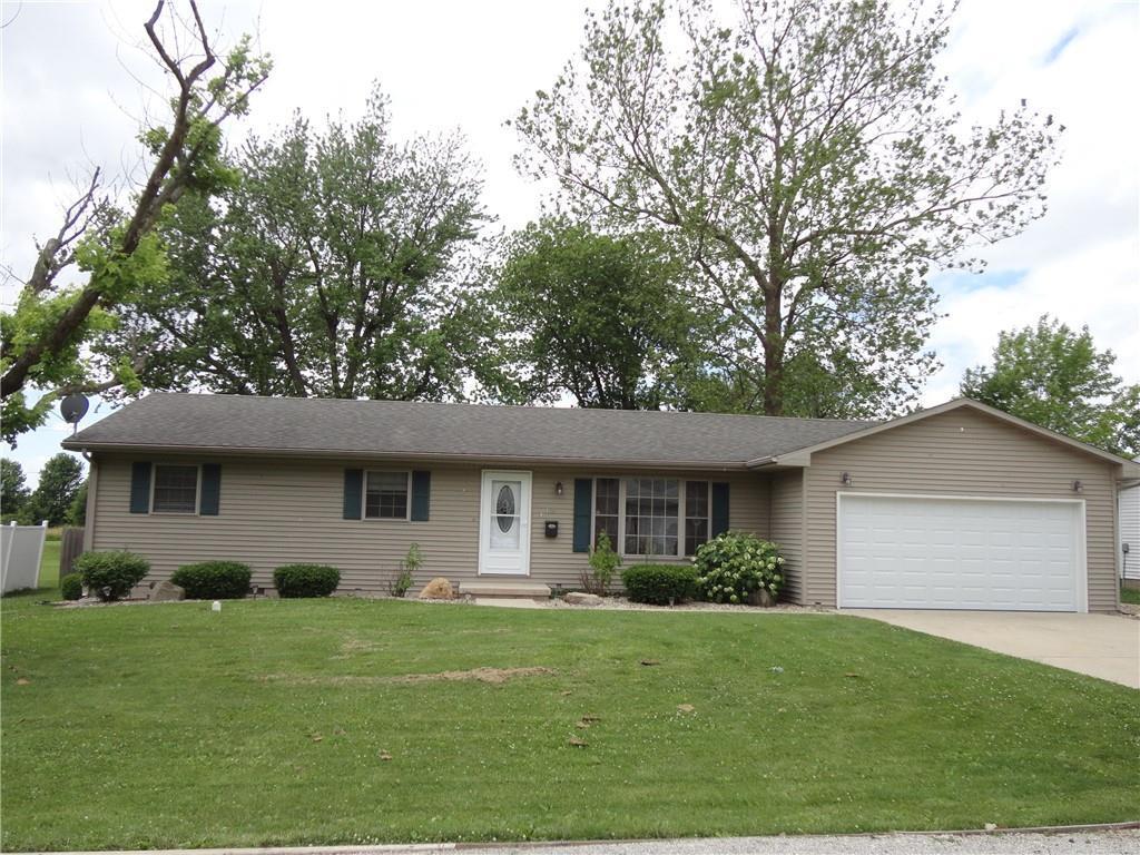 1104 W Northland, Shelbyville, IL 62565