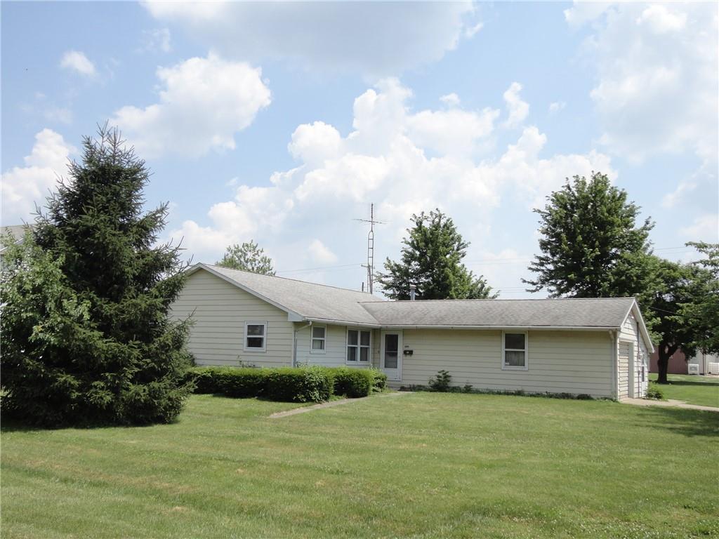 1219 Broadway, Windsor, IL 61957