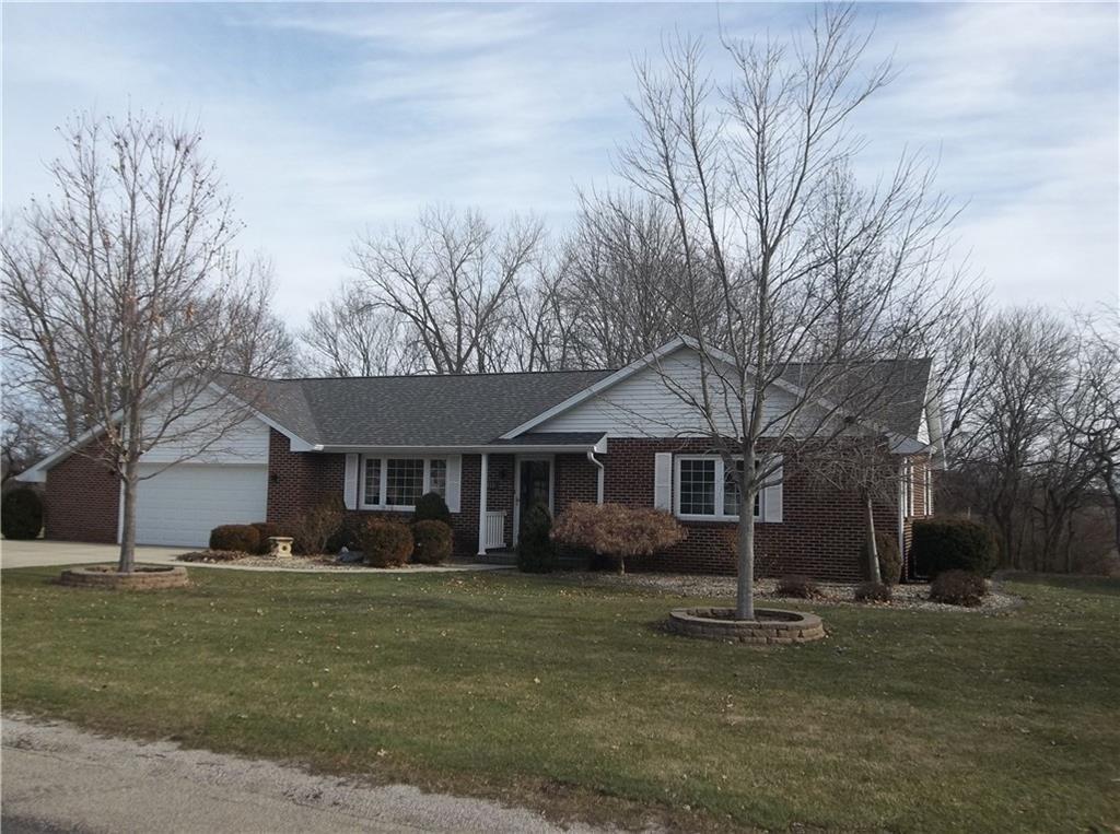 1415 N Douglas St., Shelbyville, IL 62565