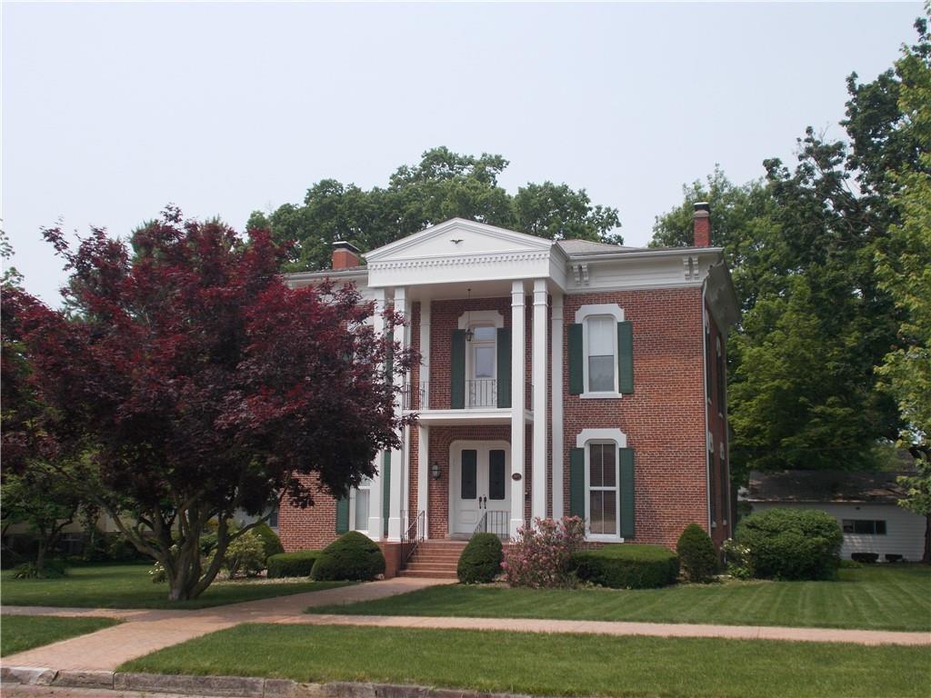 822 N Broadway St., Shelbyville, IL 62565