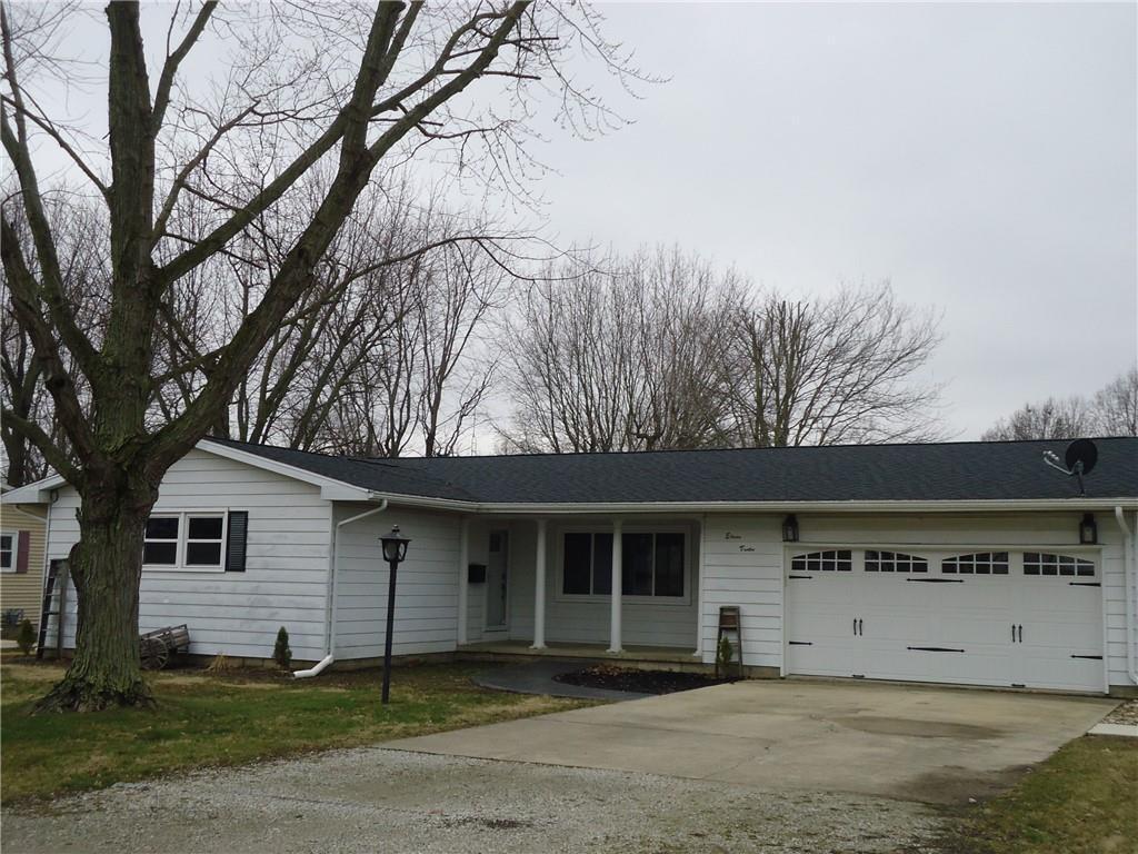 1112 N Long St., Shelbyville, IL 62565