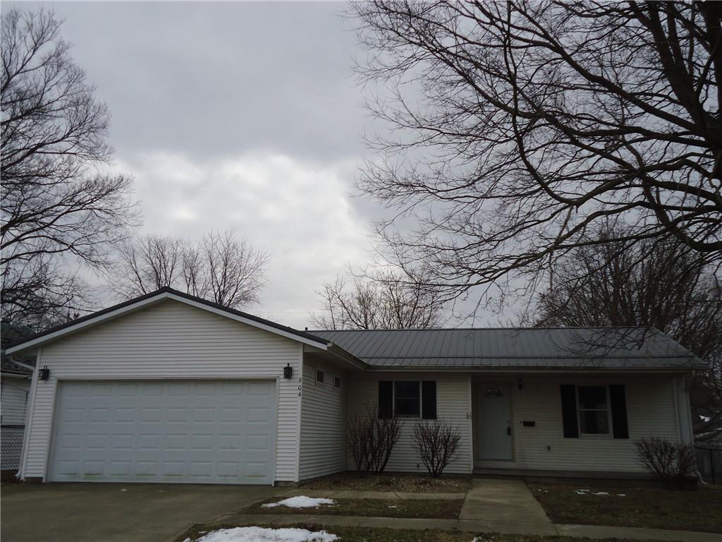 904 S South 1st St., Shelbyville, IL 62565