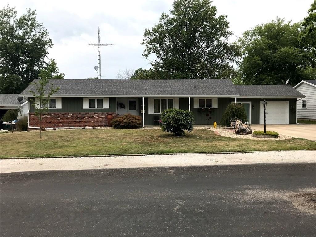 1030 E Northland Dr., Shelbyville, IL 62565
